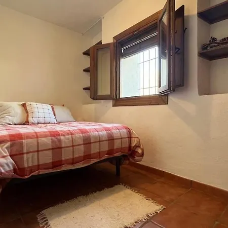 Acogedora Casa En *